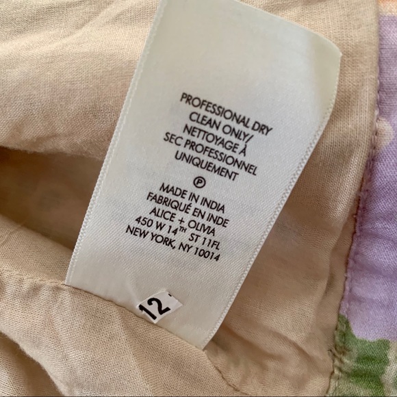 NWOT Alice + Olivia Embroidered Eyelet Blouse - Picture 8 of 10